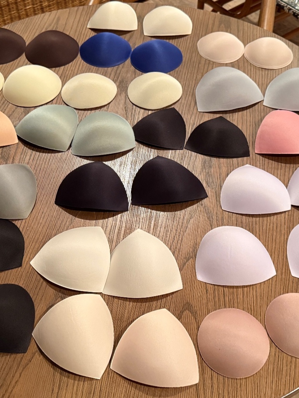 20 Pair of Triangle & Round Bra Inserts
